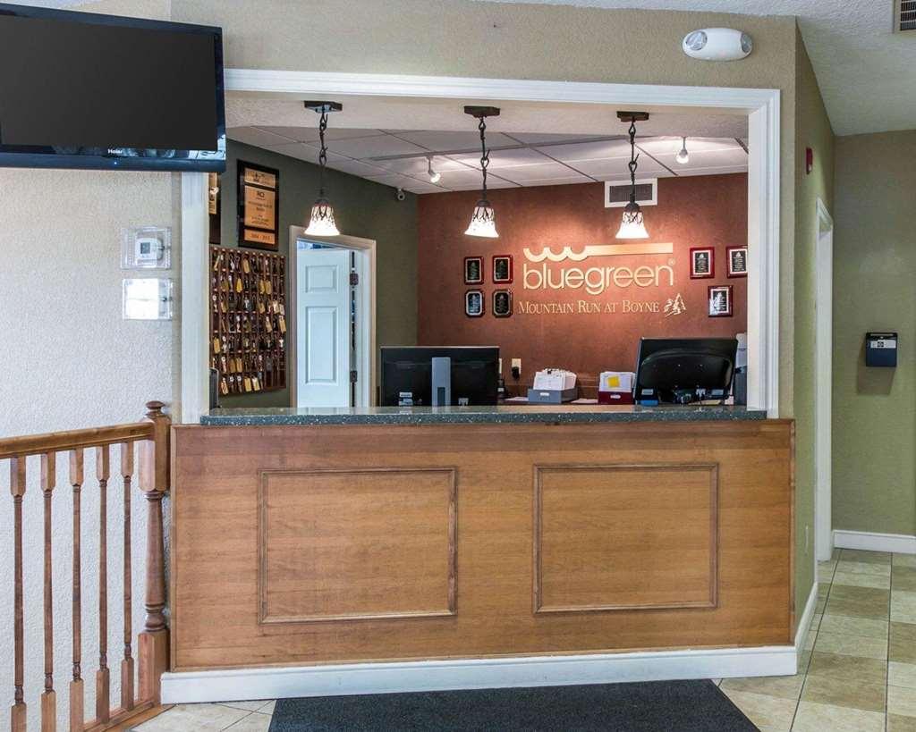 Hotel Mountain Run At Boyne Boyne Falls Interior foto